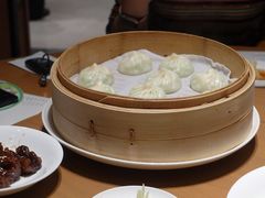 丝瓜虾仁小笼包-鼎泰丰(德基广场店)