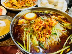-韩风烤牛肉冷面店
