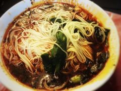 -黎氏老太婆小面馆(临华大厦店)
