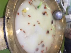 颜氏双江清水鱼-颜氏双江清水鱼一养身火锅(磁器口店)