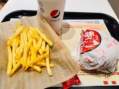 -肯德基(中纬店)