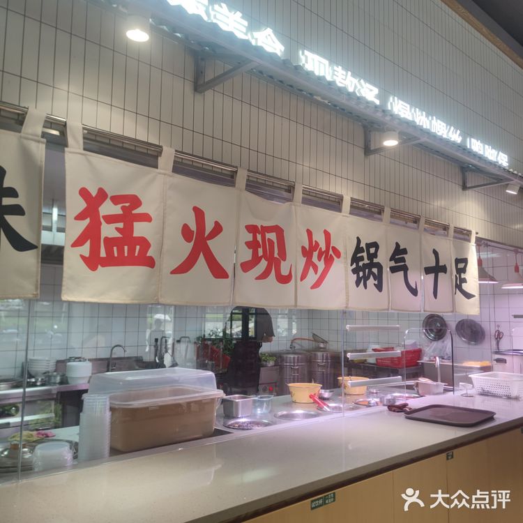 今天开启广西的美食探店之旅