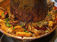-老佛爷铜炉蛙锅(东门老街店)