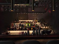 -FOUR PLAY BAR