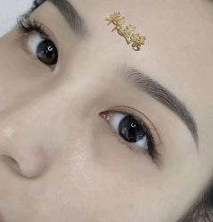 点击看大图 -韩美绣·骨相纹眉·洗眉美瞳线