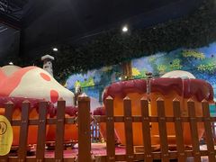 -蓝精灵乐园·世茂精灵之城主题乐园