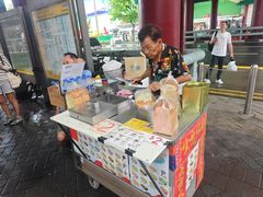 -詹爷爷乌节路街头冰淇淋
