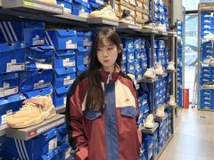 -百年港湾奥特莱斯(香炉礁店)