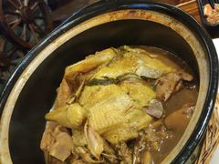 土鸡煲-春天里·老街坊餐厅(港隆广场店)
