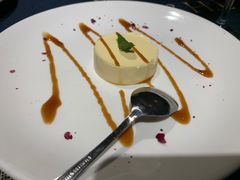 -又见马甲M8融合西餐厅(体育中心店)