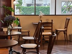 -Café Monson