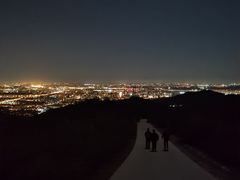 -鬼笑石后山停车场