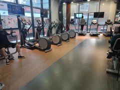 -豪逸健体(中骏广场店)