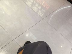 -肥肥虾庄·金牌油焖大虾(汉口城市广场店)