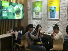 等位区-鲜果时间·果蔬茶(赛格负二层店)