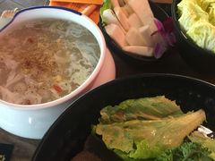 -三人行骨头王火锅(长寿店)