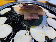 -唯成•韩国炭火烤肉 유성고기