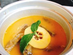 酸木瓜炖牛腩-半山腰·云南菜(侨福芳草地店)