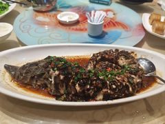 -年辉渔村·非遗传承餐厅(新丰江店)