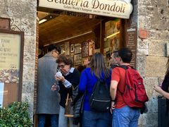 -Gelateria Dondoli