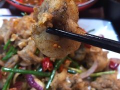 -虾弄弄海派小龙虾·牛羊蝎子火锅