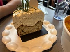 -W COLLECTIVE  DESSERT SHOP