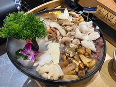 -一朵菌·野生菌探索家火锅(南亚店)