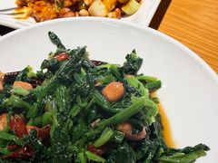 果仁菠菜-好嫂子酱猪手•农家菜(华远坊店)