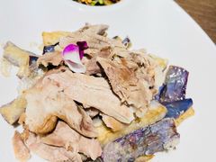 剔骨肉拌茄子-隆喜元鱼汤包·海鲜(中联广场店)