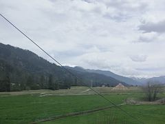 -鲁朗边巴次仁农家石锅