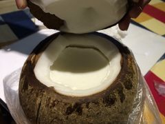 -志龙皇冠吃货椰子铺