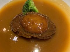 古法鲍汁扣鲜鲍鱼皇-皇朝会.经典传统粤菜(外滩店)
