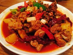 新疆特色大盘鸡-阿里家·新疆烤肉酒場 by MIG
