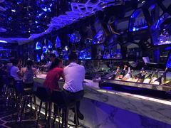 -OZONE 顶楼酒吧(香港丽思卡尔顿酒店)