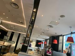 -必胜客(证大大拇指店)