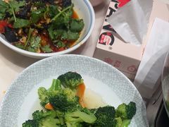 -阿胖龙虾小海鲜(宁国南路总店)