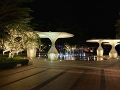 -URBAN REVIVO(欢乐海岸购物中心店)