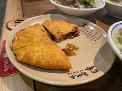 -肖四女乐山跷脚牛肉(世博源店)
