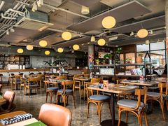 -ROAST coffee & eatery