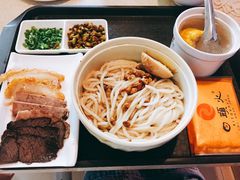 -日头火米粉(稚山路店)