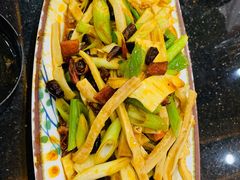 -瑞杰烧烤店·24小时营业(山东路店)