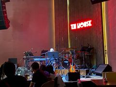 -TZ House音乐现场(来福士中心店)