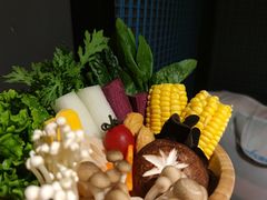-湊湊火锅·茶憩(新中关购物中心店)