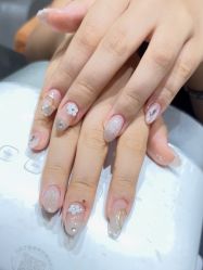 -进巍美甲美睫