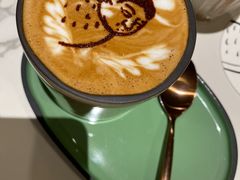 卡布奇诺-潮一不贰·法式甜品·生日蛋糕·西式简餐(外滩店)