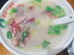-老天桥酱肉烧饼夹肘子(天桥店)