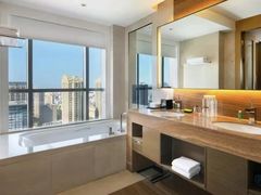 -青岛富力艾美酒店