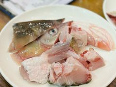 脆肉皖鱼头-正能量脆肉鲩火锅