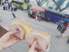 -詹爷爷乌节路街头冰淇淋