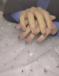 -悦指间美甲美睫